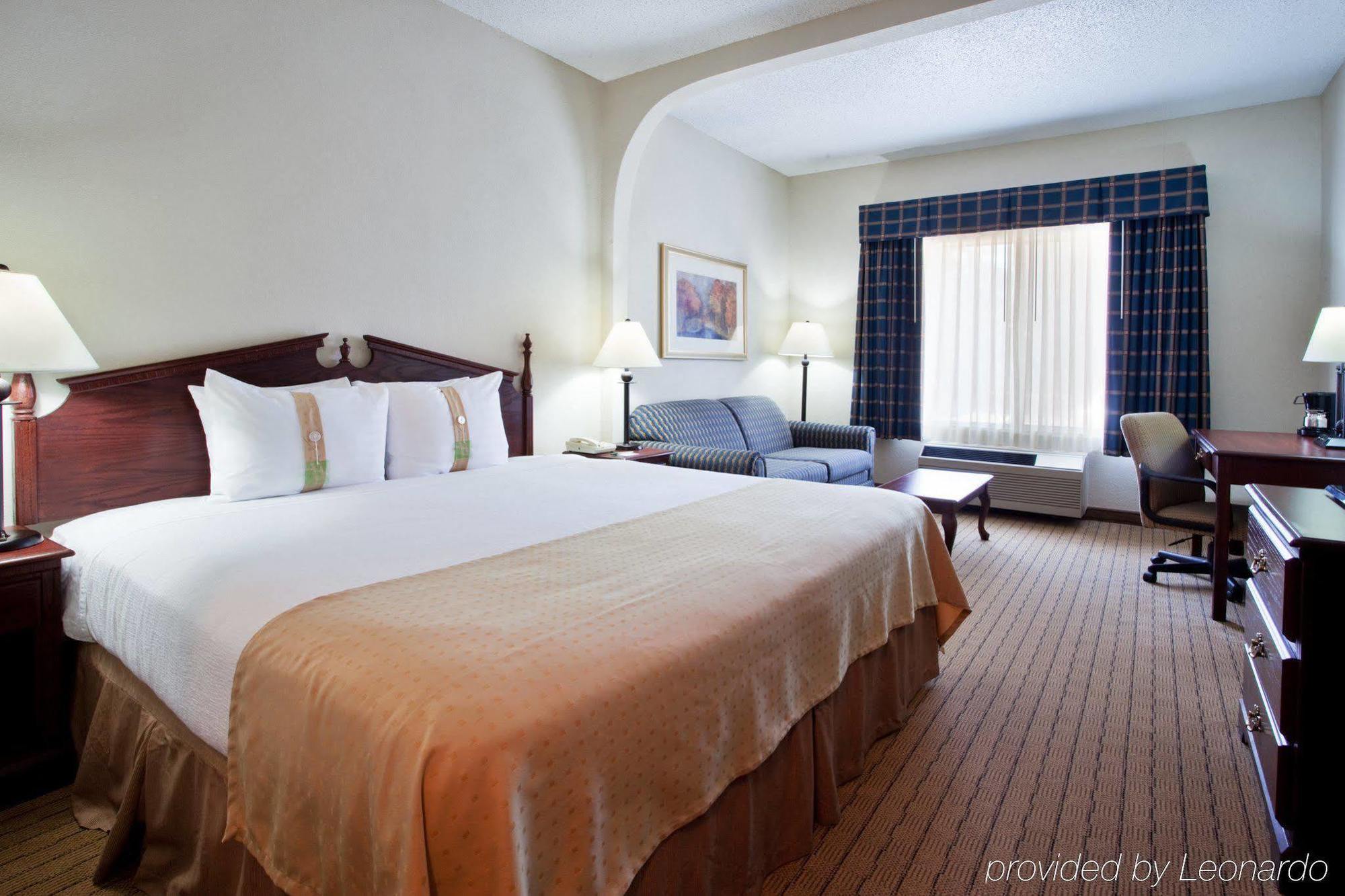 Holiday Inn Hotel And Suites Peachtree City By Ihg Rum bild